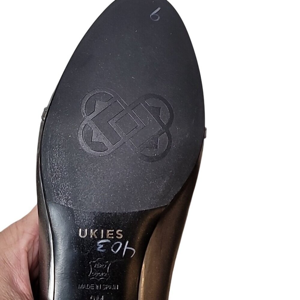 UKIES Silver Metallic Leather Leona Kiltie Loafers Size 9 Elegant & Comfortable - Picture 14 of 14